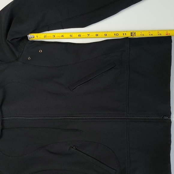 Lululemon Black Softshell Silverescent Jacket Thumbholes Removable Hood Size 8 - Picture 15 of 15